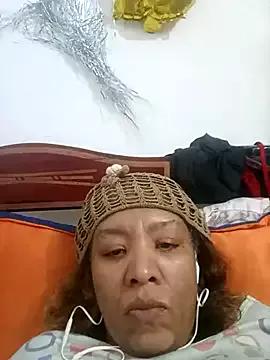 Surreyaa on StripChat 