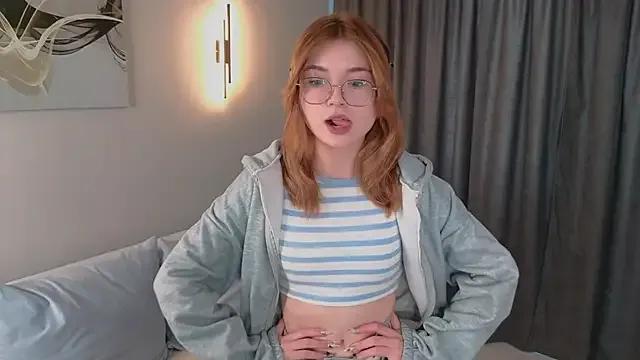 StripChat Susan_Gardner is Private Susan_Gardner — let's take off our jacket?