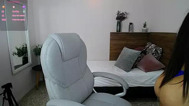 Freechat sussy_leon on StripChat