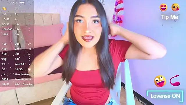 Freechat sweet_artemiis on StripChat