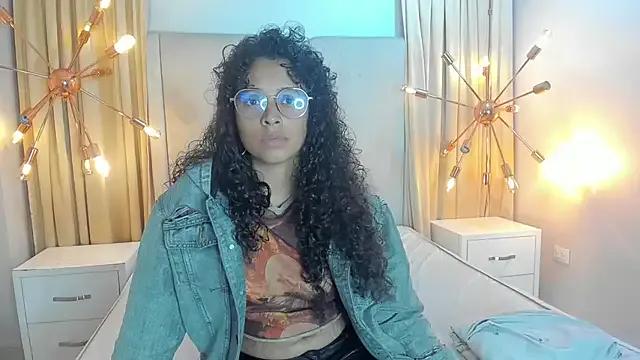 Freechat Sweet_Lucyy on StripChat
