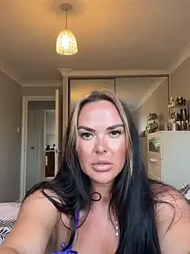 Sweetbutnotinnocent on StripChat 
