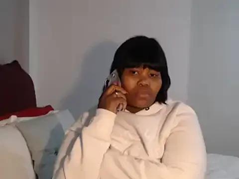 StripChat SweetieQueen1 is Freechat SweetieQueen1 — pls help me reach my target to pay rent