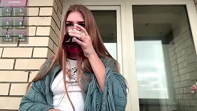 SweetJinny88 — Hand Heart <3