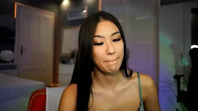 SyrenAsia — Dildo Play