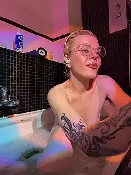 tacodeluxxxe — Show wet shirt