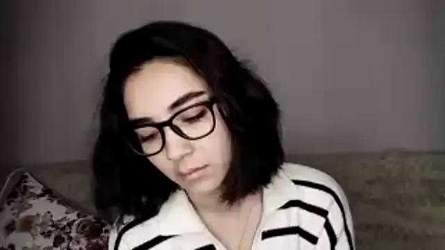 TAG_MIGGI — butt spanking