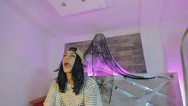 tahhlia_rouge —  Oil & dance moment