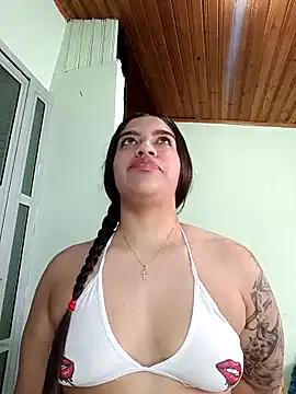tamy_01 — Flash tits