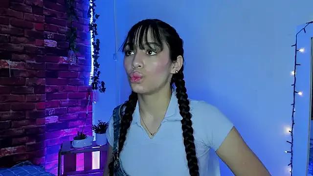 TANIA_06 — view of my front pussy