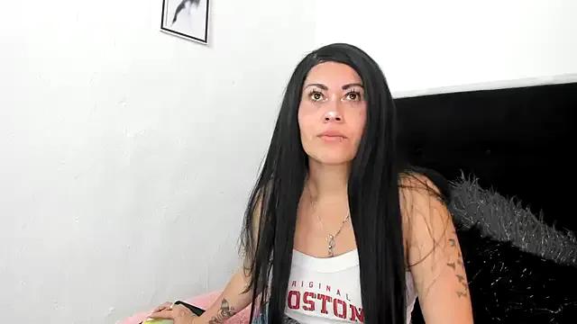 Freechat Tania_mature on StripChat