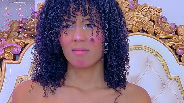 TaniaSanz — All Naked For U