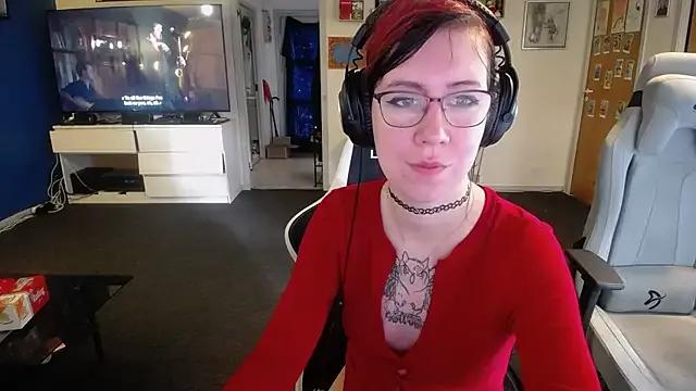 TattooedGirlDK — Showing boobs