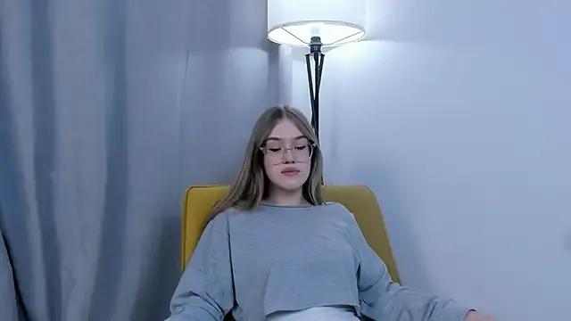 TessaMehaffey — AIR KISS 