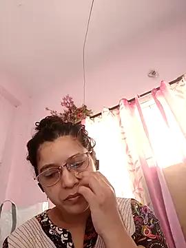 thanusi_2 — Freechat on StripChat