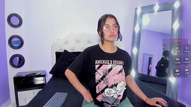Thayla_Fox — Ride big dildo 