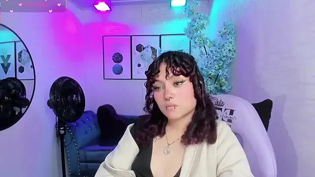 Freechat Theia_moon on StripChat