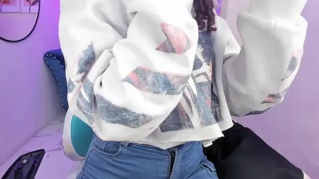 Freechat Theia_moon on StripChat