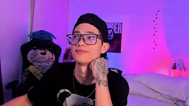 thiago_kinghot — show biceps