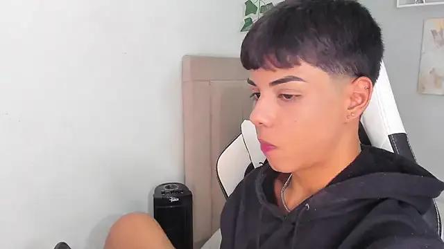 StripChat Thomas_wil is Freechat Thomas_wil — RAIN OF CUM...