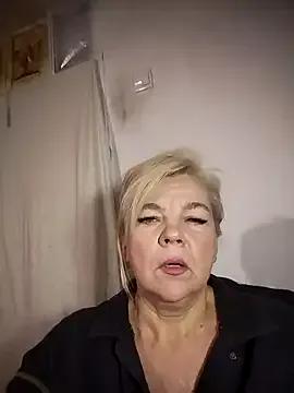 TiaBeauty9182 — Freechat on StripChat