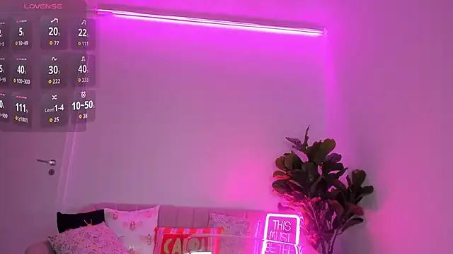 TiaBelle — Ride dildo at GOAL