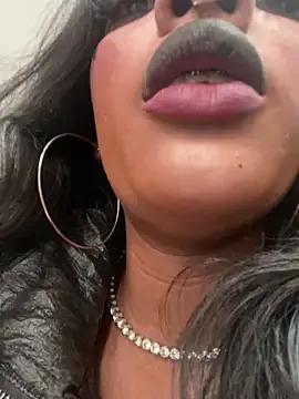 Freechat TIFFANYYSTAR on StripChat