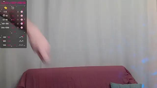 tiny__kira — naked tits