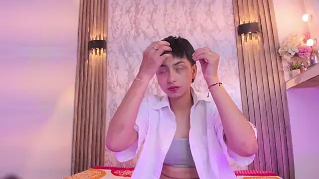 Tomie_Lee — oil body show sexy
