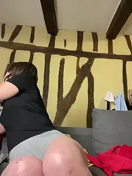 Toto-pika — En sous vtement pour commencer