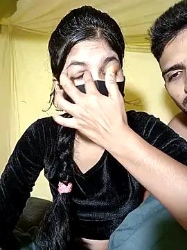 Trending_couple_1 — Sexy cute girl