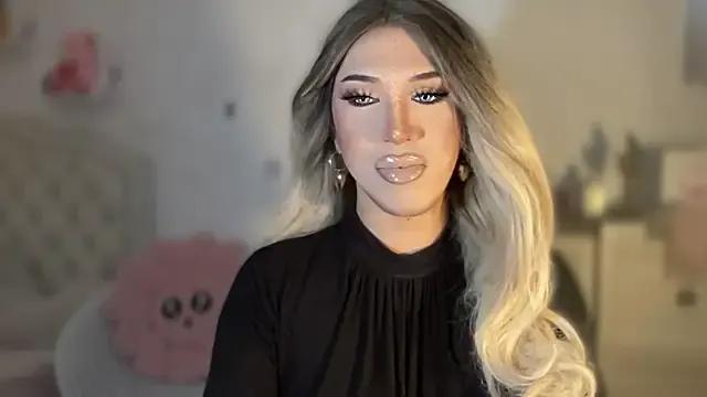 Ts_glamxxxx — NEED SOMEONE TO CUDDLE