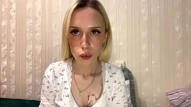 Twist_drip_blonde — Eye contact