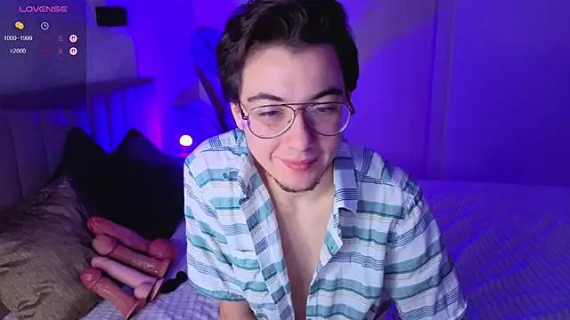 tyler_bergg — all naked