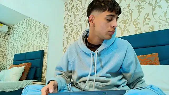 Freechat Tyler_Rodriguez on StripChat