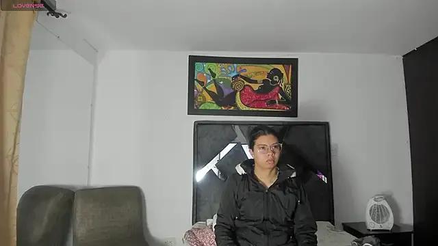 Freechat Vahiolet_smith on StripChat