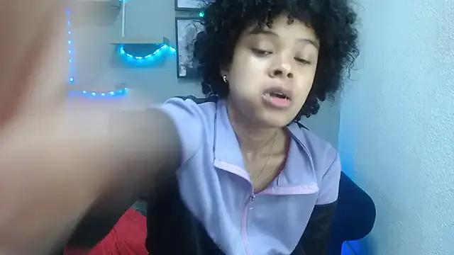 Freechat vainillaplaypussy on StripChat