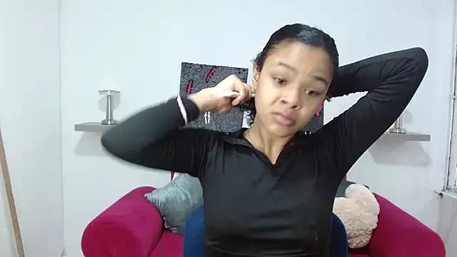 Freechat vainillaplaypussy on StripChat