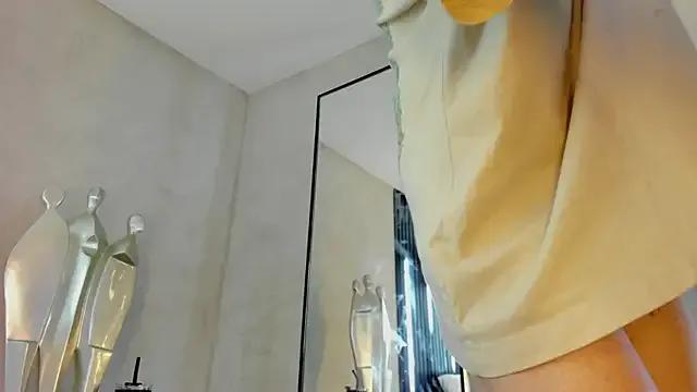 Val_Guerra — Body tour naked 