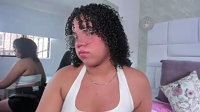 StripChat valencita_ford is Freechat valencita_ford — Lick and suck my fingers
