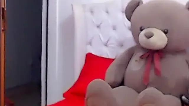 ValentinaQueenX — 9 Inchs Hard Cock LINK BIO  #latina