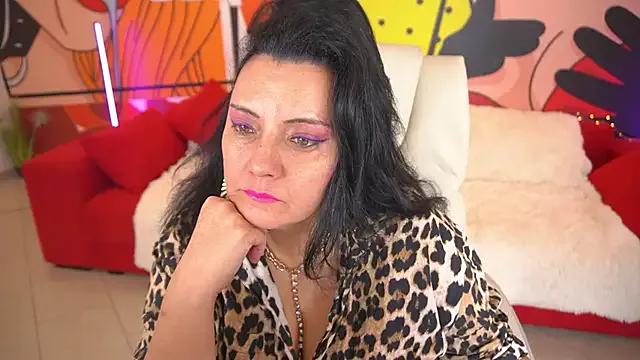 ValeryRosseee — Freechat on StripChat