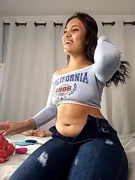 Freechat VALERYY_ROSE_ on StripChat
