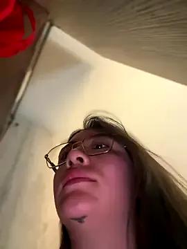 vaneelee — Rolling with tits in the air