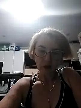 VasylynaLove421 — Freechat on StripChat