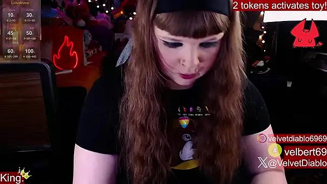 Freechat VelvetDiablo on StripChat