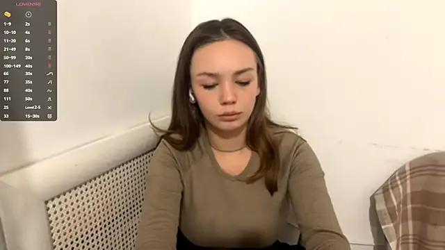 VelvetKate — Bite my lips close to cam