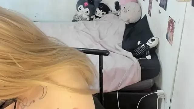 Venussz_gothicc — FUCK ME SO HARD WITH THIS MACHINE
