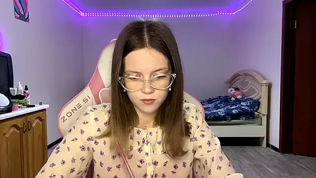 Freechat VibeQueenLucy on StripChat