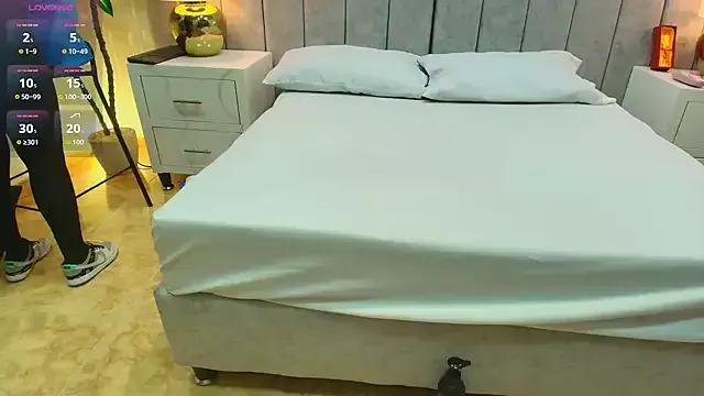 Victoria_606 — Suck cock x 5 min